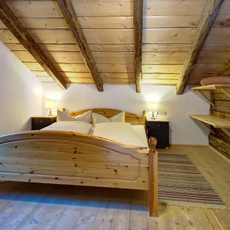 On Zettersfeld With Dolomite Views アパート *