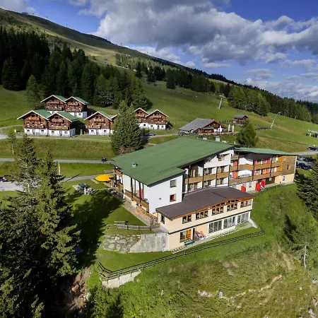 Apartment Almdorf Hochlienz, Alm 20 *