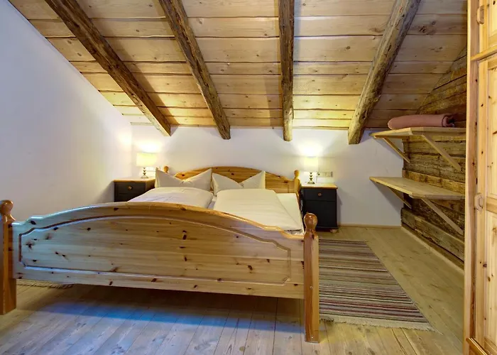 On Zettersfeld With Dolomite Views דירה *