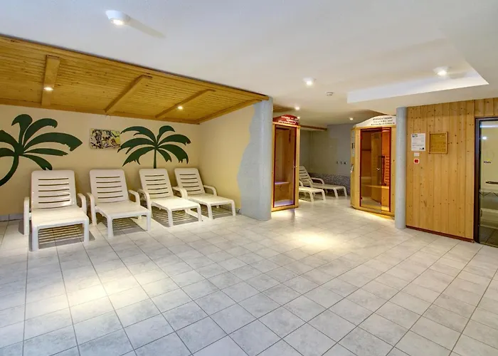 On Zettersfeld With Dolomite Views *