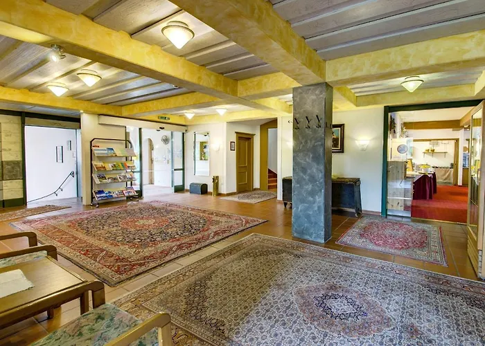 On Zettersfeld With Dolomite Views דירה *